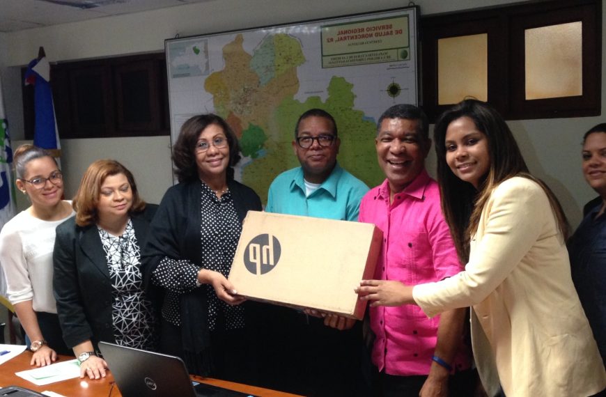 SRS II Entrega Computadoras Para Fortalecer la Digitación de las Fichas Familiares y (SGC)