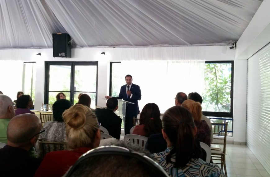 Charla sobre Pensiones y Jubilaciones con el Licenciado Marius de Leon, Encargado de la Dirección General de Jubilaciones y Pensiones del Ministerio de Hacienda
