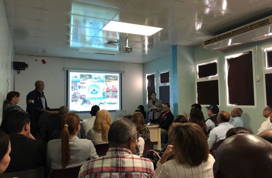 Presentación del Plan de Contingencia de la Ciudad de Santiago en Casos de Emergencia con los Directores de la Región Norcentral de Salud