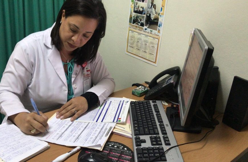 SNS supervisó las unidades de Atención Integral VIH en la Regional de Salud Norcentral.