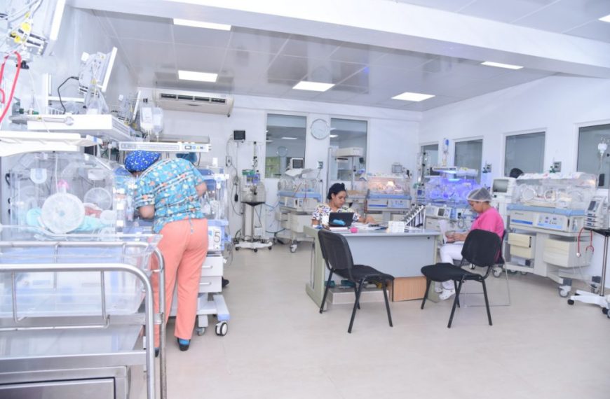 Hospital Estrella Ureña inaugura Unidad Neonatal más moderna de Santiago