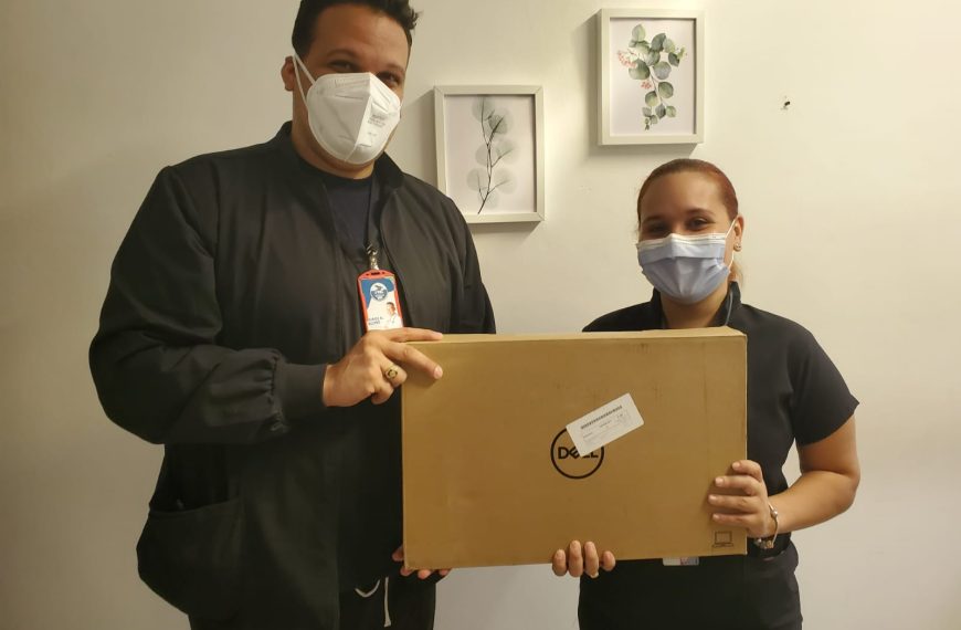 SRS Norcentral entrega 52 laptops a Centros de Primer Nivel