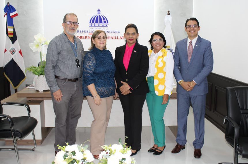 Autoridades en Espaillat anuncian aprobación helipuerto para Hospital Toribio Bencosme