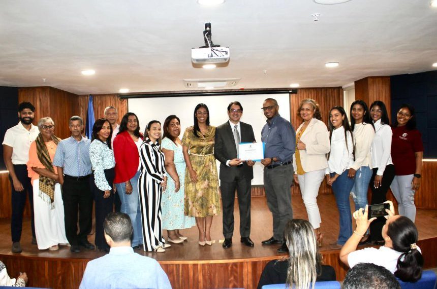 SRS Cibao Norte fortalece atención en salud mental