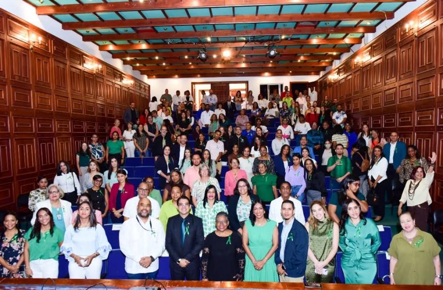 SRS Cibao Norte realiza conferencia “Conectando con el Bienestar” para conmemorar Día Salud Mental