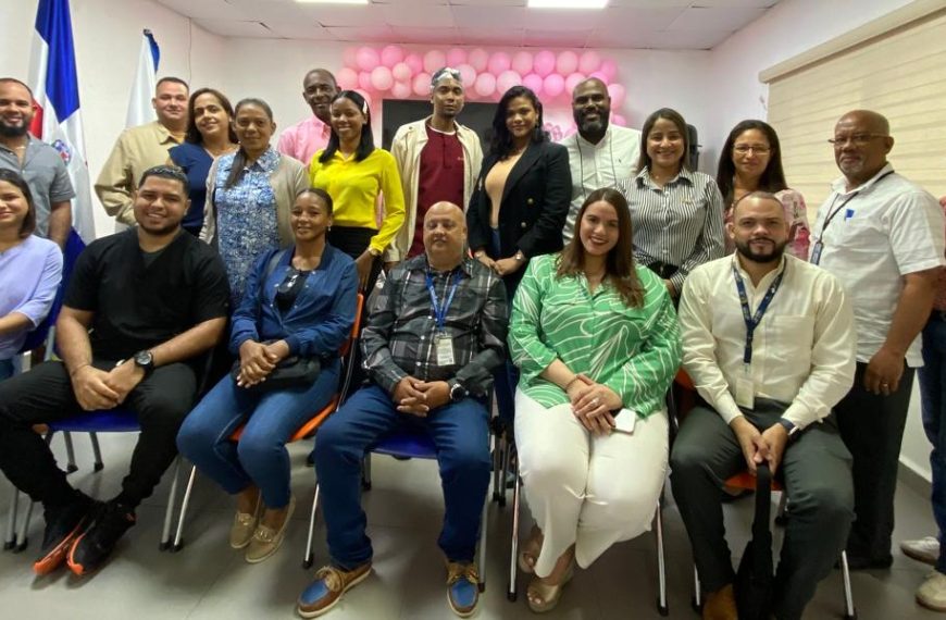 SRS Cibao Norte socializa con personal hospitalario la “Gestión de Residuos Peligrosos”